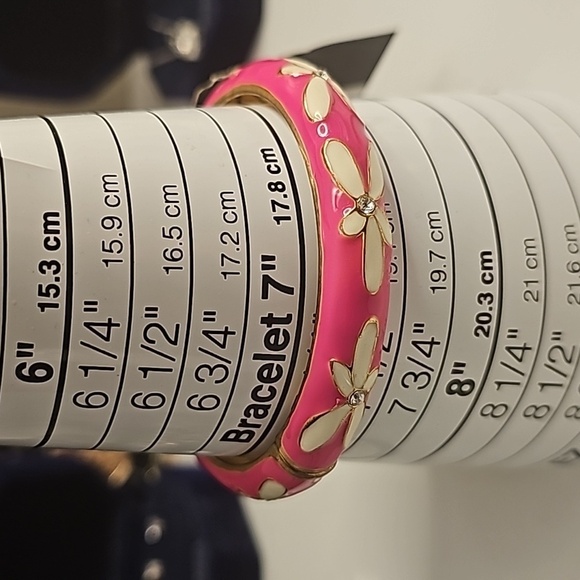 Willi Smith NWT Clamp Pink Floral Enamel and Rhinestones Bracelet - Picture 6 of 6